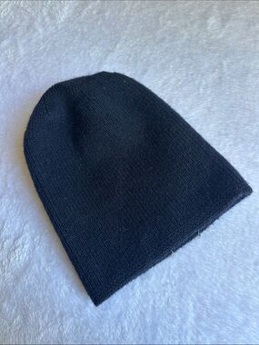 Vintage Manchester Knitted 100% Wool Classic Navy Blue Beanie Winter Hat Warm
